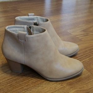 Lulu's City Classified Tan Booties